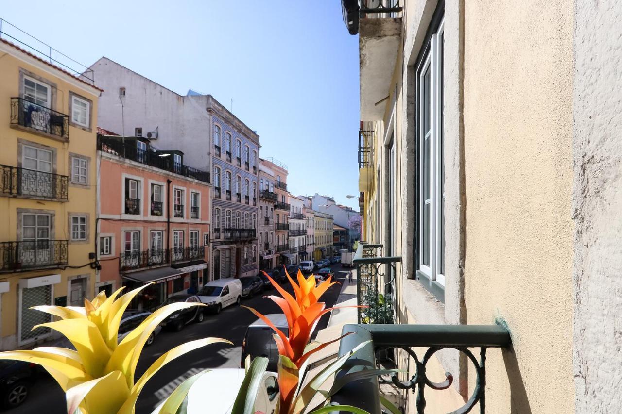 Charming And Stylish Downtown Apt In XIX Century Building Lissabon Buitenkant foto