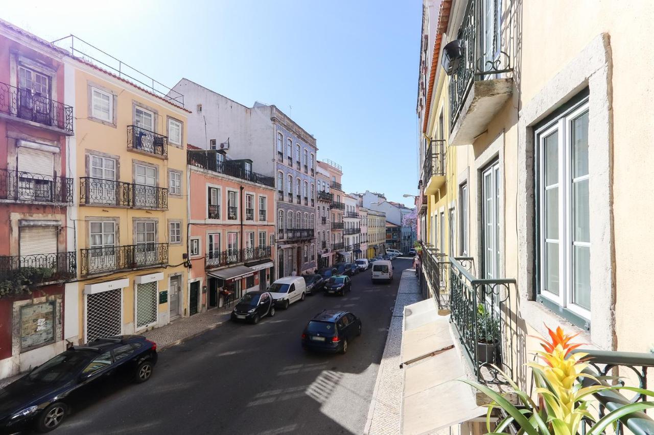 Charming And Stylish Downtown Apt In XIX Century Building Lissabon Buitenkant foto