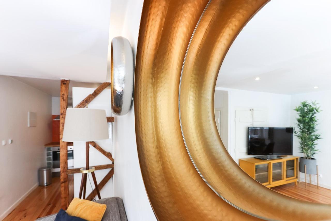 Charming And Stylish Downtown Apt In XIX Century Building Lissabon Buitenkant foto