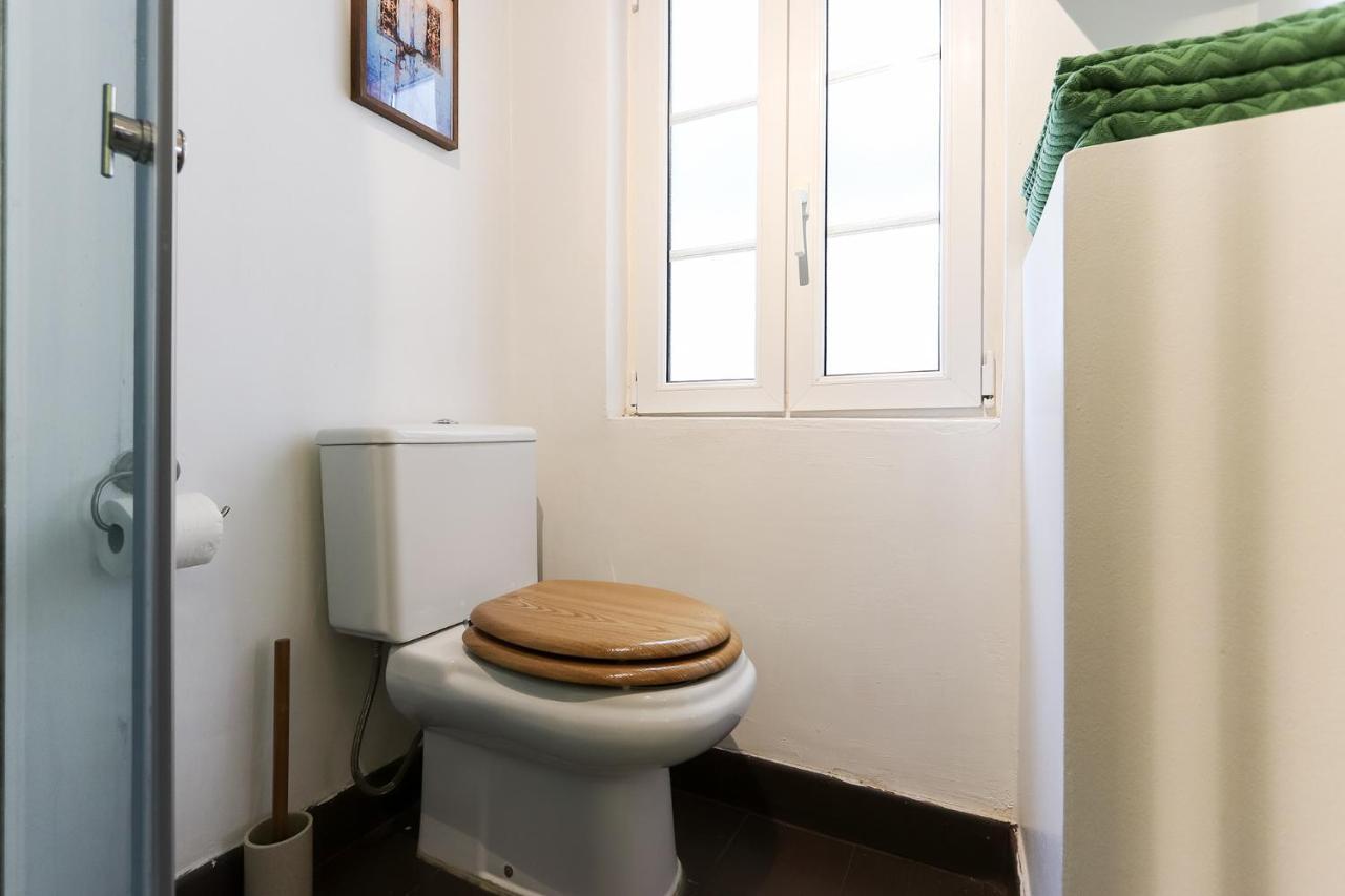 Charming And Stylish Downtown Apt In XIX Century Building Lissabon Buitenkant foto